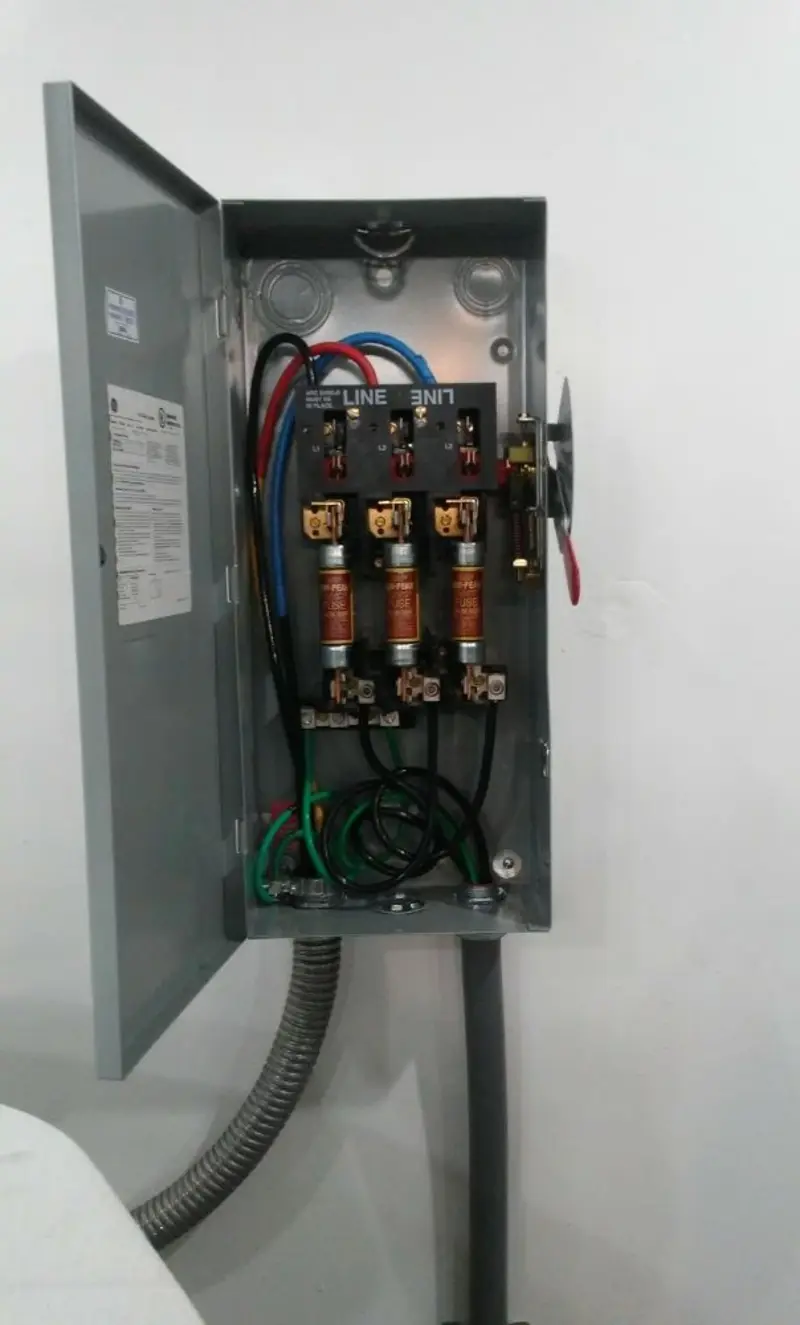 Three-phase disconnect switch installed for Smoke Detector Installation in Boynton Beach